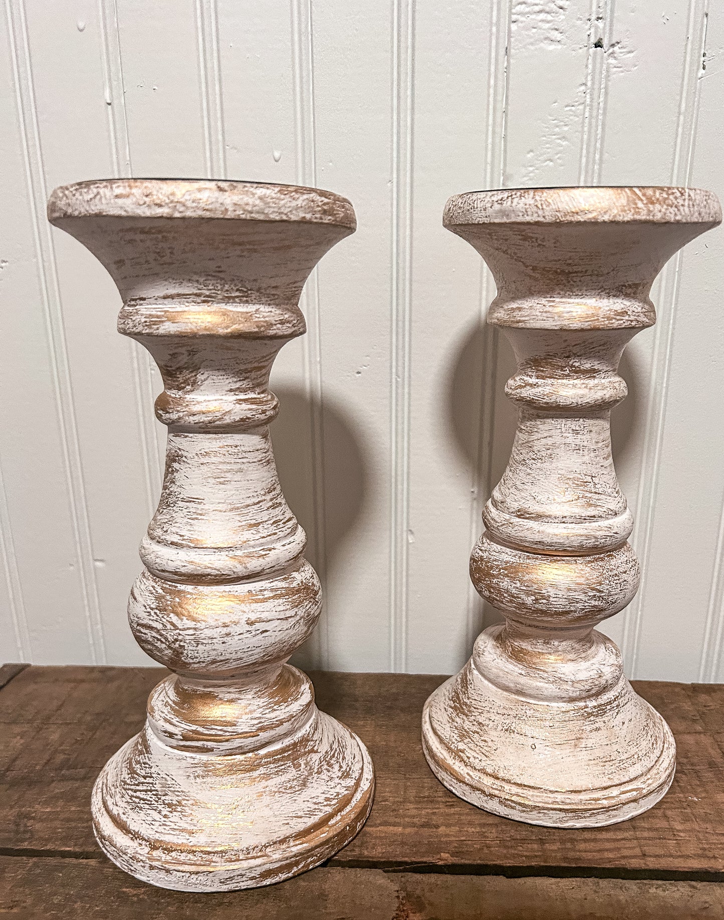 Farmhouse White/Gold Tabletop Candlestick